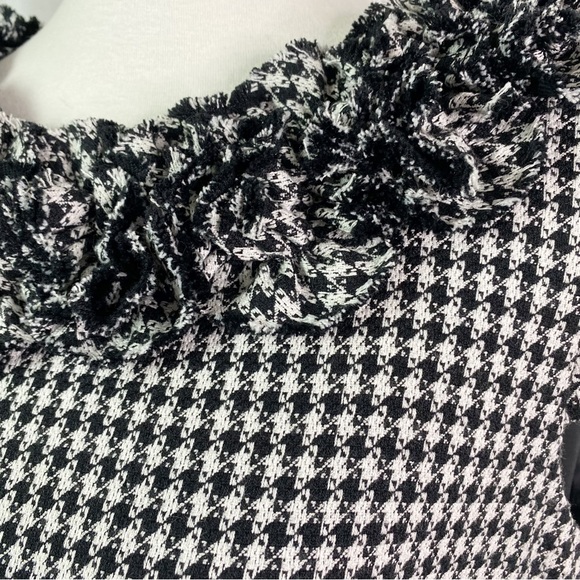 Taylor Black and White Ruffle Neck Cap Sleeve Dress 12 - Picture 3 of 8